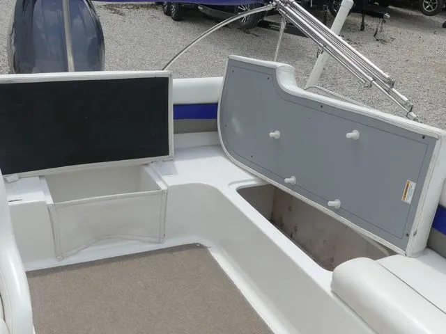 Slide: The Image of Hurricane Sundeck Sport 2012 - 38