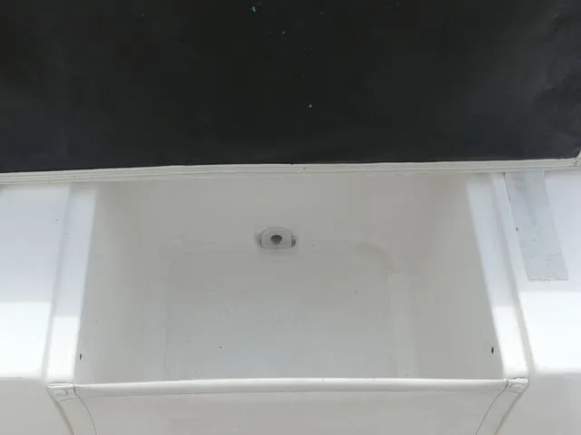 Slide: The Image of Hurricane Sundeck Sport 2012 - 39