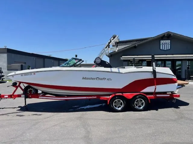 The Image of MasterCraft NXT24 2022 - 1