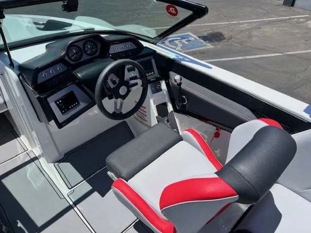Slide: The Image of MasterCraft NXT24 2022 - 12