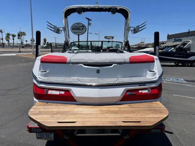 Slide: The Image of MasterCraft NXT24 2022 - 7