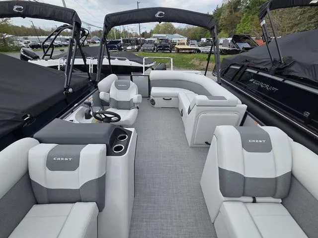 Slide: The Image of Crest Conquest SE 220 Cruise 2-Tube W/115Hp And Trailer 2026 - 8