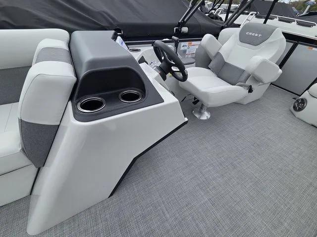 Slide: The Image of Crest Conquest SE 220 Cruise 2-Tube W/115Hp And Trailer 2026 - 9