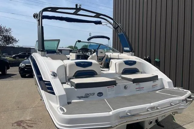 Slide: The Image of 2016 Chaparral Vortex 203 VR boat with sleek design and spacious seating. - 4