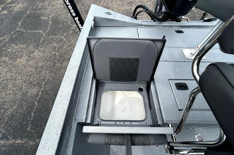 Slide: The Image of 2026 Xpress H20B Bay boat seat and deck view. - 33