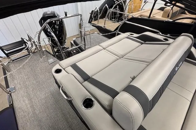 Slide: The Image of 2026 Barletta Corsa 23UC boat interior with luxurious seating and modern design. - 20