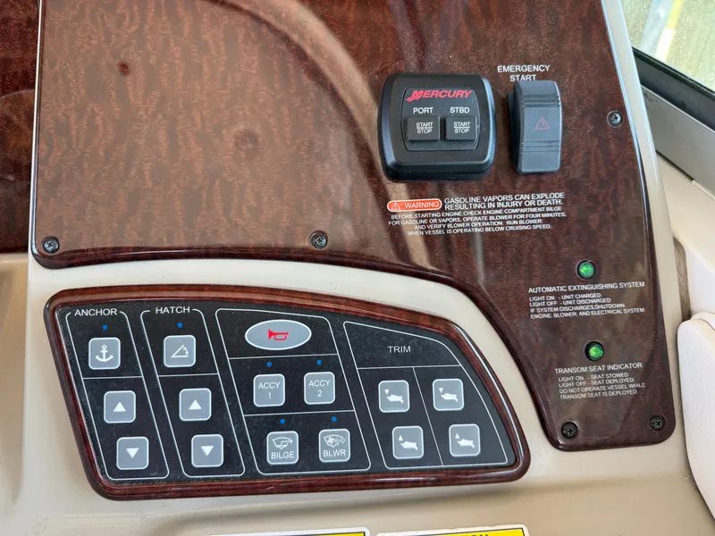 Slide: The Image of Dashboard of a 2012 Sea Ray Sundancer 350 boat. - 9