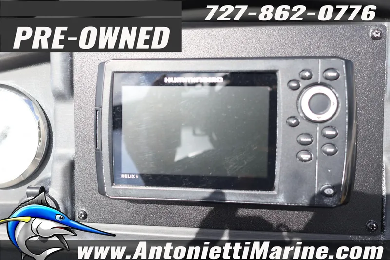 Slide: The Image of Pre-owned 2026 Bentley Pontoons Legacy 243 Swingback with Humminbird Helix 5 display. - 10