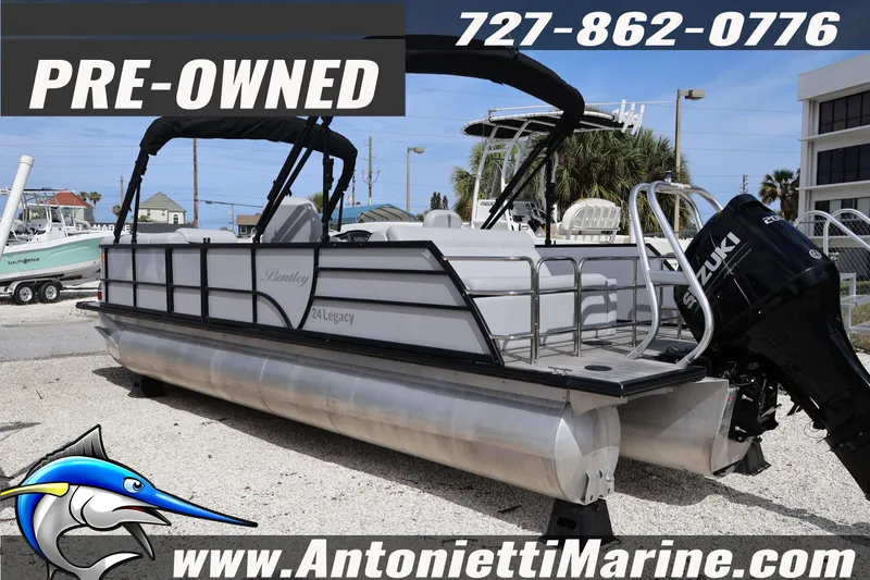 Slide: The Image of Pre-owned 2026 Bentley Pontoons Legacy 243 Swingback with Suzuki engine at Antonietti Marine. - 4