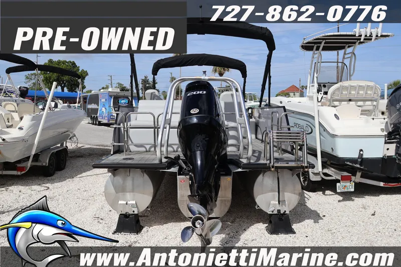 Slide: The Image of Pre-owned 2026 Bentley Pontoons Legacy 243 Swingback displayed at Antonietti Marine. - 5