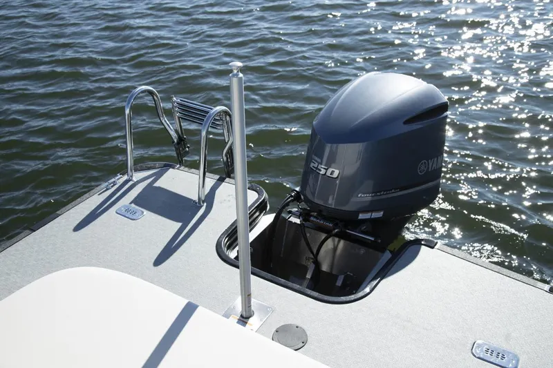 Slide: The Image of Manufacturer Provided Image: 2022 Sylvan Mirage X X3 CLZ boat with Yamaha 250 outboard motor on water. - 15