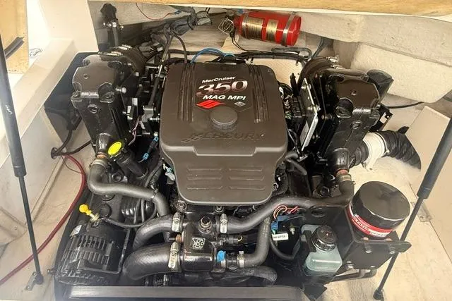 Slide: The Image of Engine of 2007 Regal 2200 Bowrider with MerCruiser 350 MAG MPI. - 24