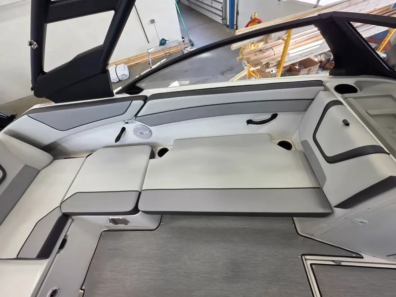 Slide: The Image of Yamaha AR220 2026 - 12