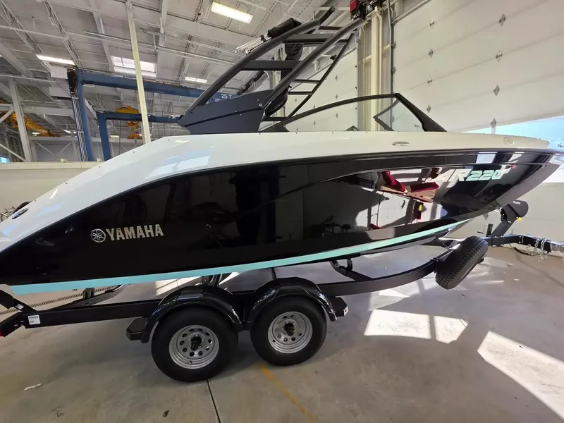 Slide: The Image of Yamaha AR220 2026 - 5