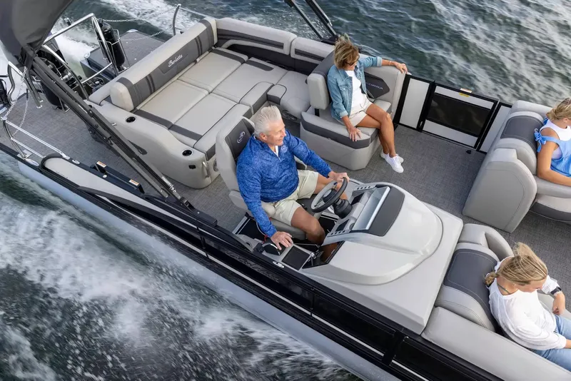 Slide: The Image of Barletta Corsa 23UC 2026 on water with passengers. - 2