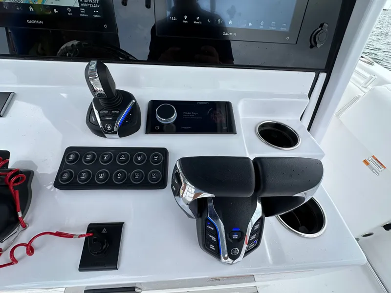 Slide: The Image of Sportsman Open 252 Center Console 2024 - 38