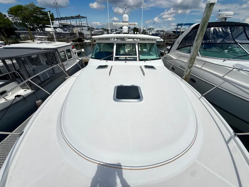 Slide: The Image of Tiara 3800 Open 2001 - 25