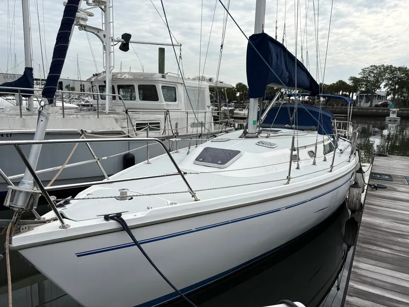 The Image of Catalina 36 MkII 2000 - 0