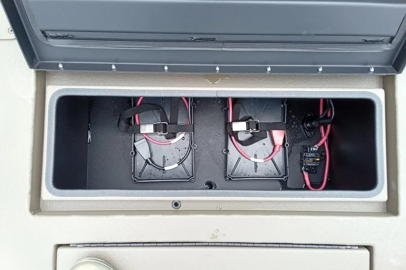 Slide: The Image of Battery compartment of 2027 Thor 1900 Bay Hammer boat with secured wiring. - 45