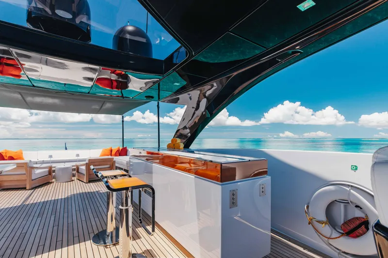 Slide: The Image of Riva 90' Argo 2020 - 52
