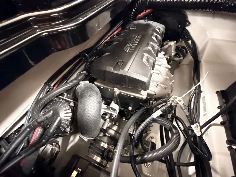 Slide: The Image of Engine compartment of Yamaha Boats 275 SD 2026. - 11