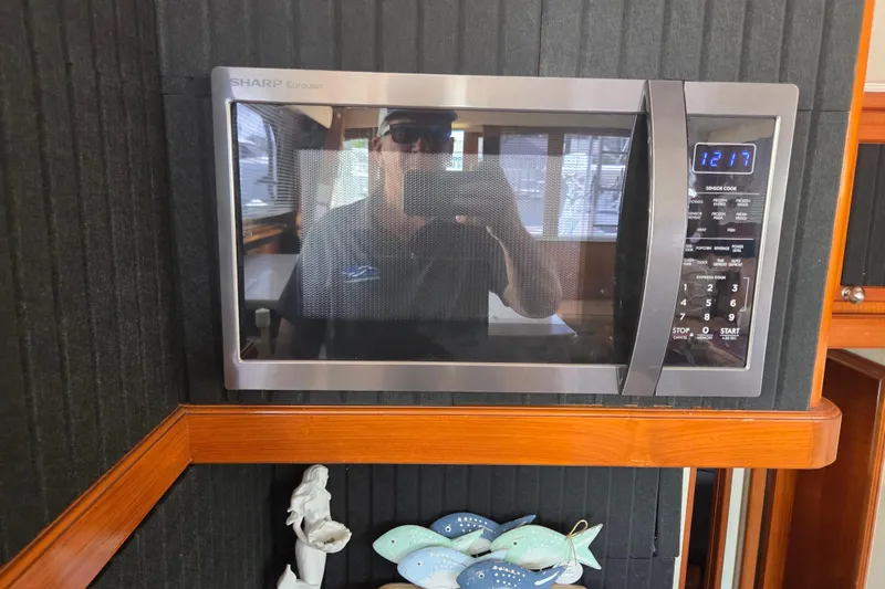 Slide: The Image of Sharp Carousel microwave in Egg Harbor Golden Egg 42 yacht, 1990 model interior. - 22