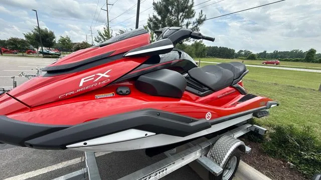 Slide: The Image of Yamaha FX Cruiser HO 2026 - 10