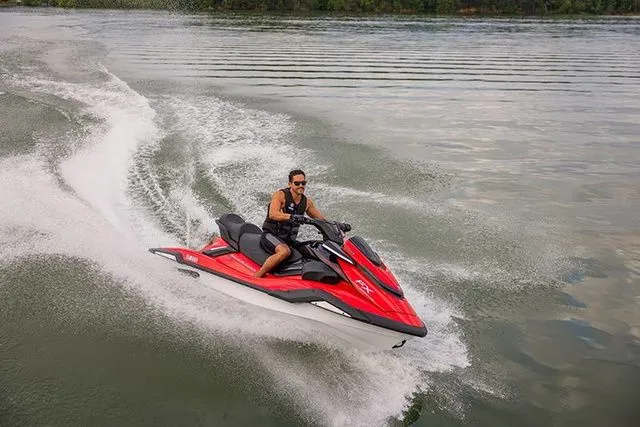 Slide: The Image of Yamaha FX Cruiser HO 2026 - 8