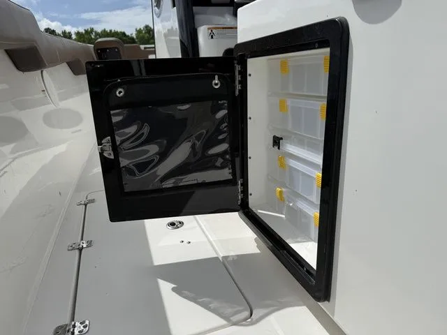 Slide: The Image of Sea Pro 292 Offshore 2025 - 19
