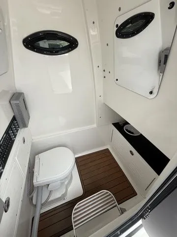 Slide: The Image of Sea Pro 292 Offshore 2025 - 22