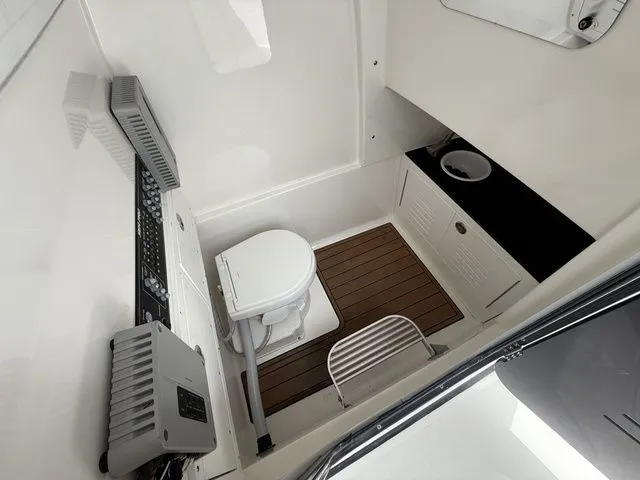 Slide: The Image of Sea Pro 292 Offshore 2025 - 23