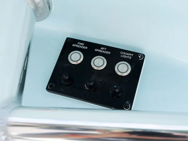 Slide: The Image of Bulls Bay 230 Center Console 2027 - 13
