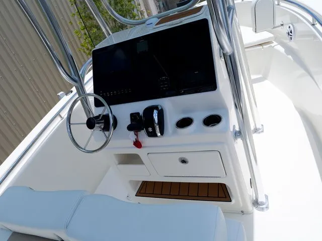 Slide: The Image of Bulls Bay 230 Center Console 2027 - 33