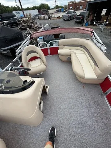 Slide: The Image of Sun Tracker Party Barge 18 DLX 2016 - 3