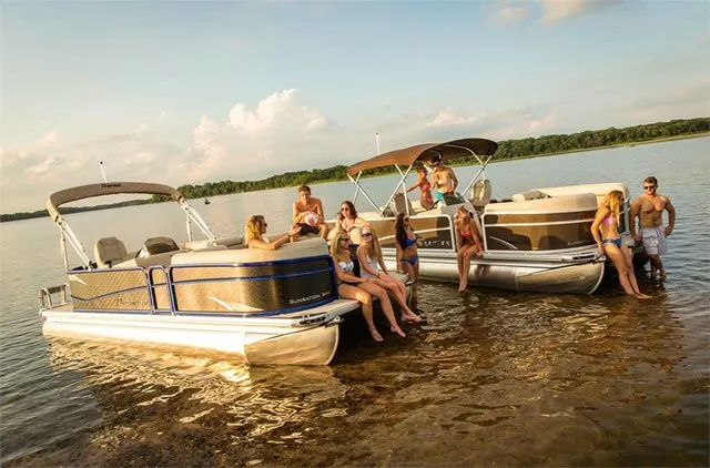 Slide: The Image of Premier 220 SunSation 2017 - 2