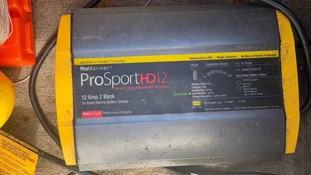Slide: The Image of Tracker Pro Guide V16 2004 - 24