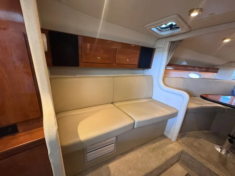 Slide: The Image of Interior of 2006 Rinker Fiesta Vee 300 yacht. - 20