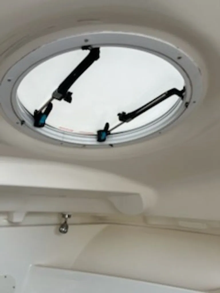 Slide: The Image of Round hatch on Polar 2300 WA boat, model year 2008. - 18