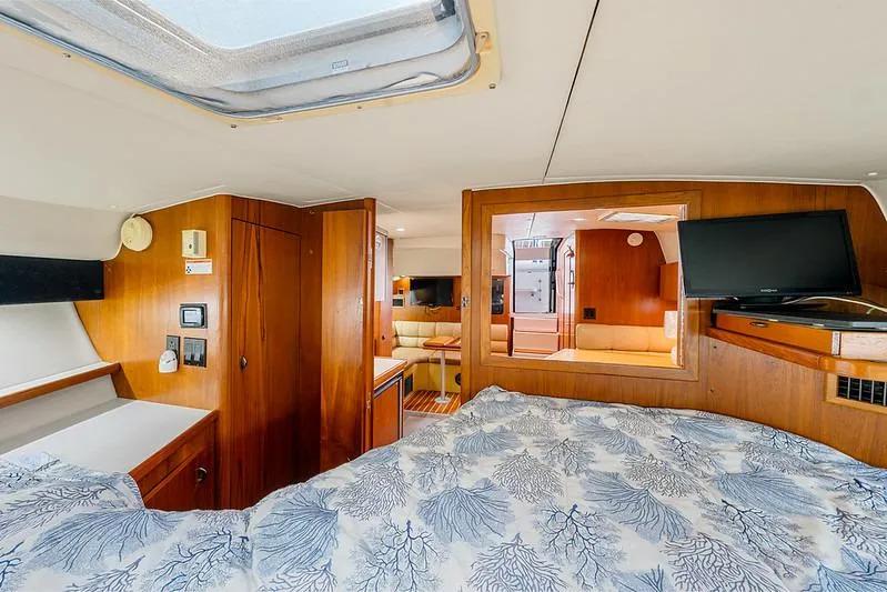 Slide: The Image of Interior of a 2000 Tiara 3500 EXPRESS yacht with cozy cabin and modern amenities. - 45