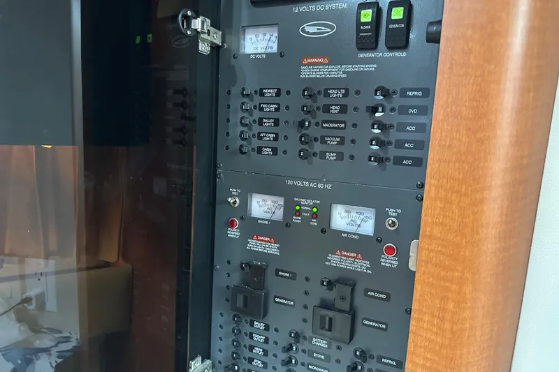 Slide: The Image of Electrical control panel on a 2005 Chaparral Signature 350 boat. - 31