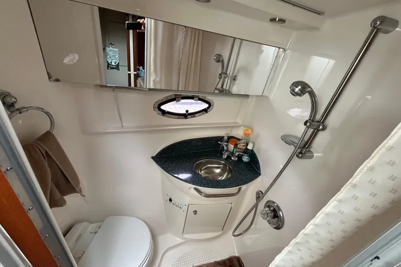Slide: The Image of Bathroom interior of 2005 Chaparral Signature 350 yacht with shower and sink. - 47