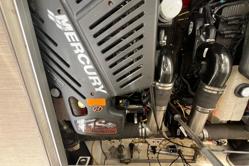 Slide: The Image of Engine compartment of a 2005 Chaparral Signature 350 with Mercury MerCruiser 8.1S Horizon. - 52