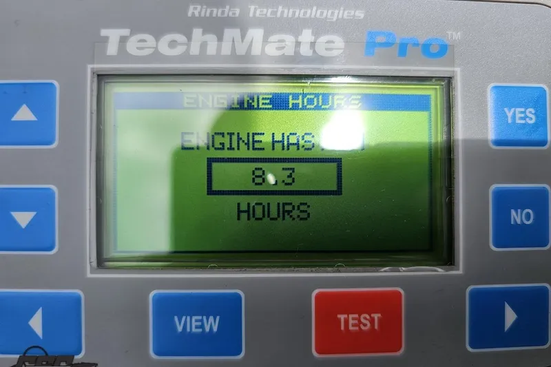 Slide: The Image of TechMate Pro display showing 8.3 engine hours for 1997 Formula 252 SS. - 101