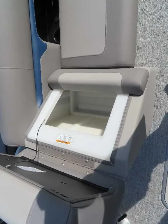 Slide: The Image of Premier Sunsation 210 RF 2026 - 19