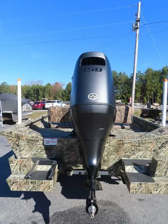 Slide: The Image of SeaArk Shadow 20T CC Suzuki 150 w/trailer 2026 - 22