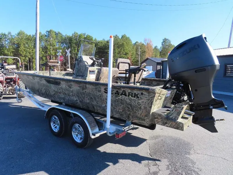 Slide: The Image of SeaArk Shadow 20T CC Suzuki 150 w/trailer 2026 - 5