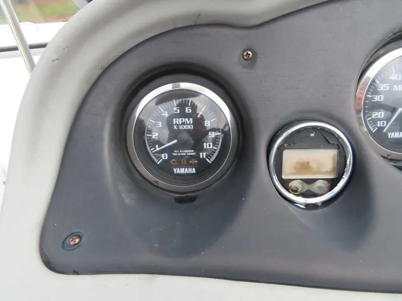Slide: The Image of Yamaha SX230 2005 - 18