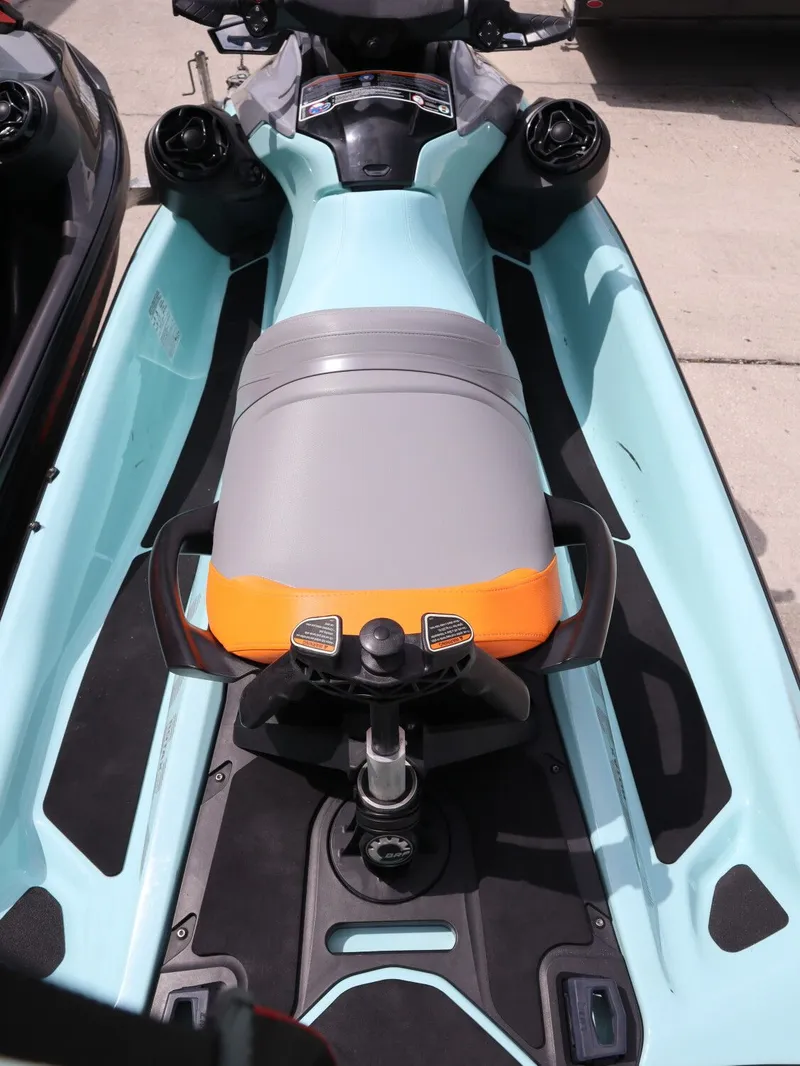 Slide: The Image of 2022 Sea-Doo GTI SE 170 jet ski, seat view, turquoise and gray. - 10