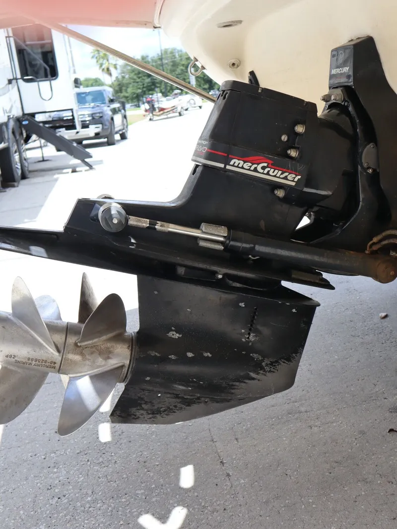 Slide: The Image of 1998 Monterey 242 Cruiser boat drive system with MerCruiser engine. - 8