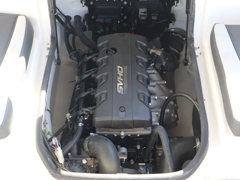 Slide: The Image of Yamaha 195S 2026 - 25